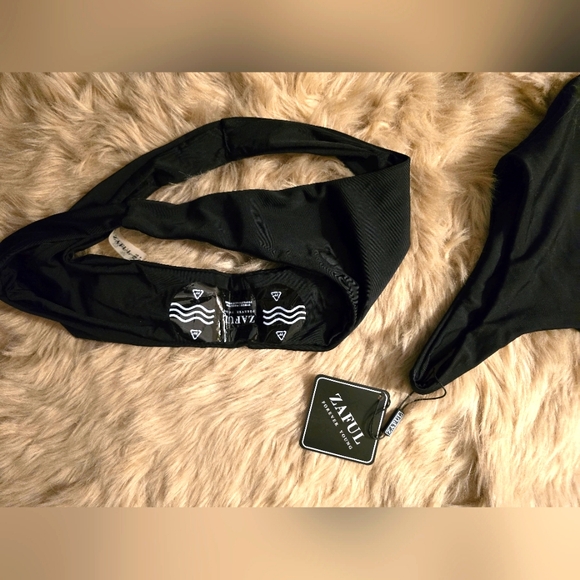 Zaful bikini set - Picture 2 of 4